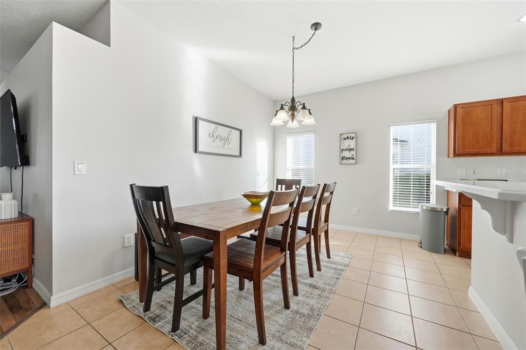 待售: $444,500 (4 贝兹, 3 浴室, 1839 平方英尺)