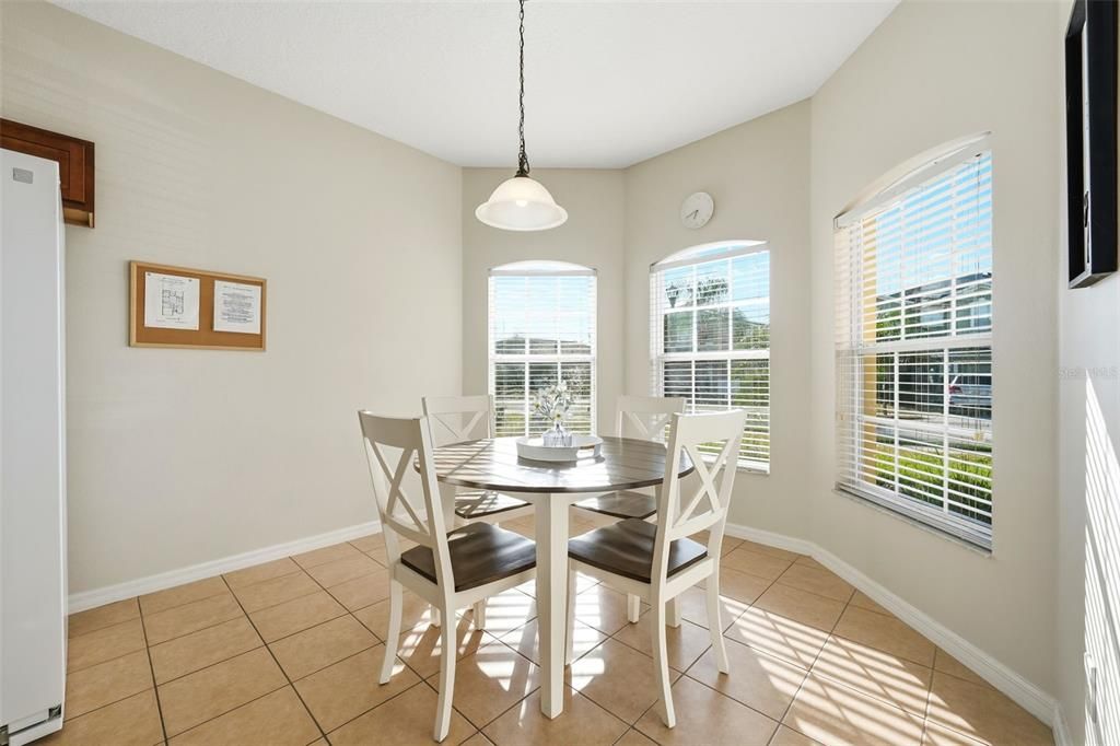 待售: $444,500 (4 贝兹, 3 浴室, 1839 平方英尺)