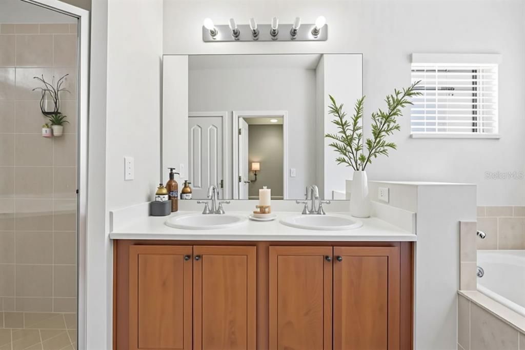 待售: $444,500 (4 贝兹, 3 浴室, 1839 平方英尺)