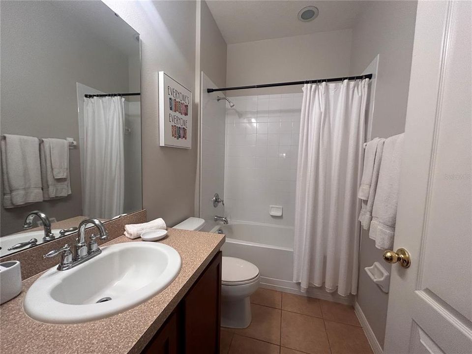 待售: $444,500 (4 贝兹, 3 浴室, 1839 平方英尺)