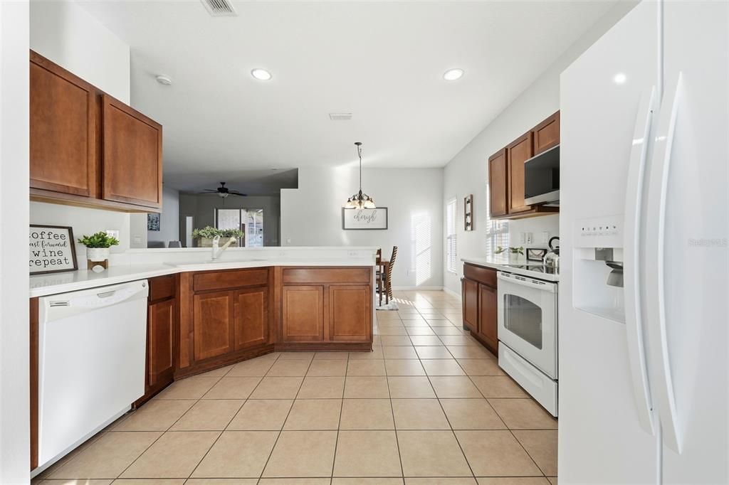 待售: $444,500 (4 贝兹, 3 浴室, 1839 平方英尺)