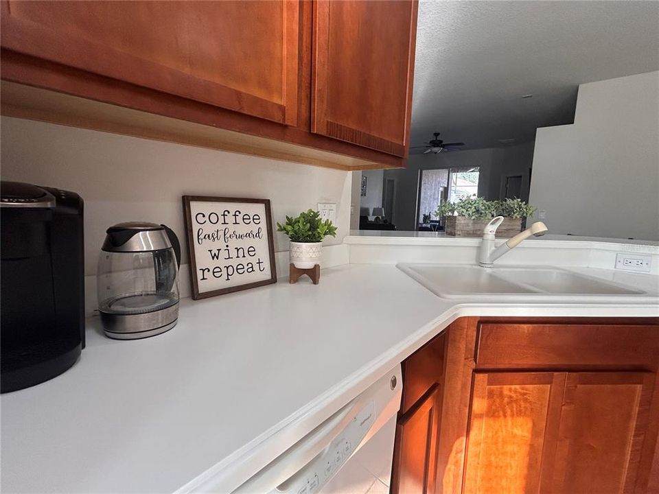 待售: $444,500 (4 贝兹, 3 浴室, 1839 平方英尺)