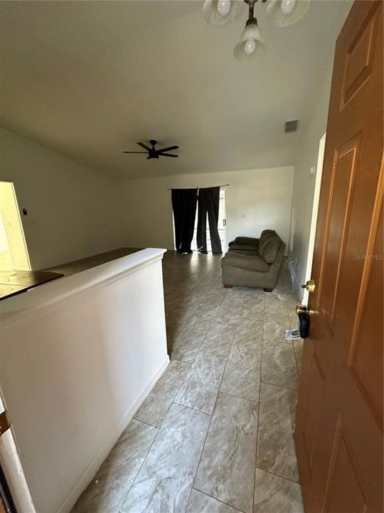 For Rent: $2,000 (3 beds, 2 baths, 1260 Square Feet)