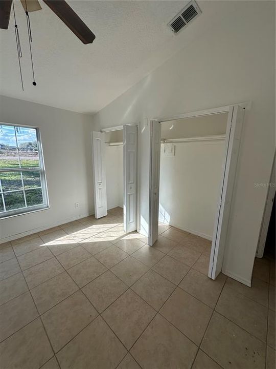 For Rent: $2,000 (3 beds, 2 baths, 1260 Square Feet)