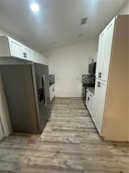 For Rent: $2,000 (3 beds, 2 baths, 1260 Square Feet)