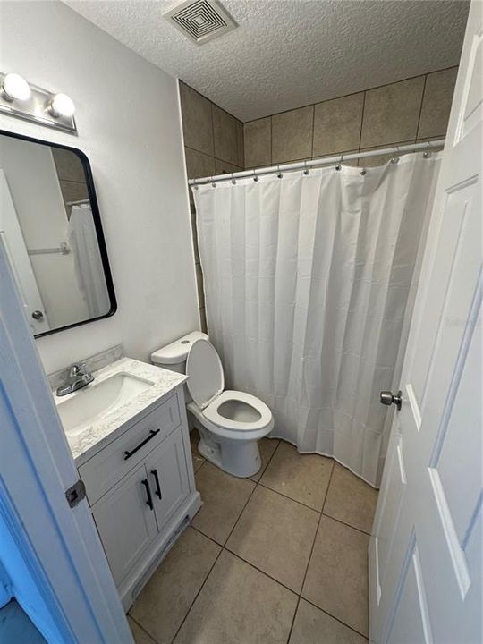 For Rent: $2,000 (3 beds, 2 baths, 1260 Square Feet)