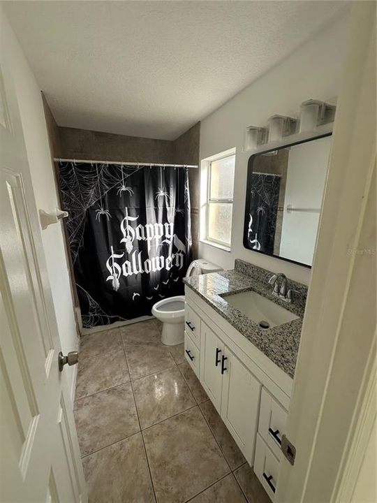 For Rent: $2,000 (3 beds, 2 baths, 1260 Square Feet)