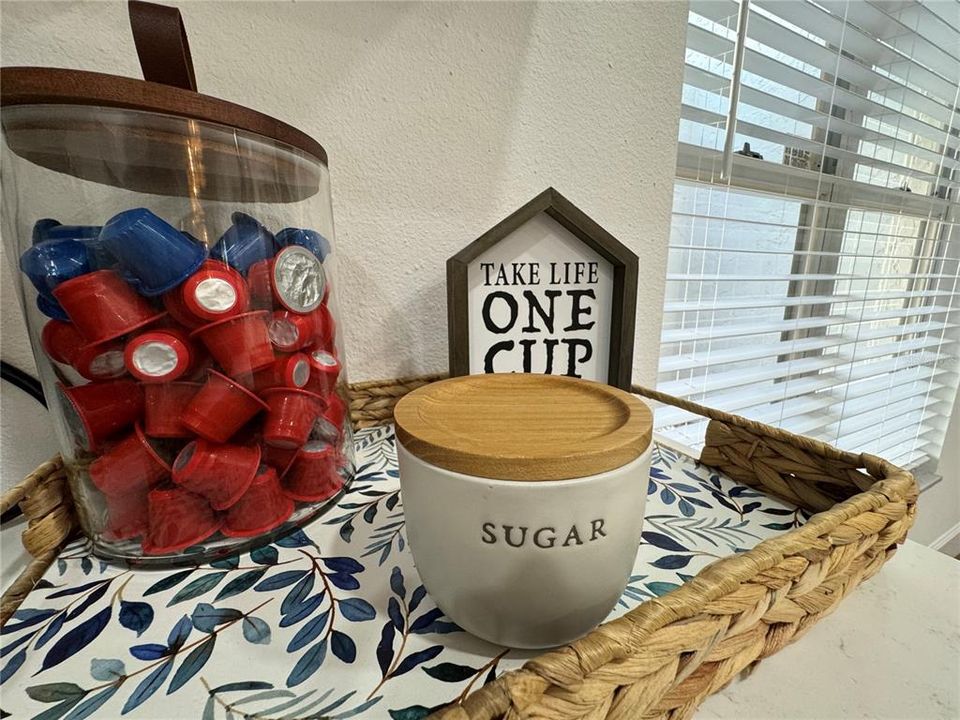 出租: $8,500 (3 贝兹, 3 浴室, 1937 平方英尺)