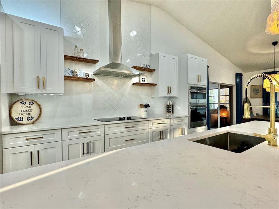 出租: $8,500 (3 贝兹, 3 浴室, 1937 平方英尺)