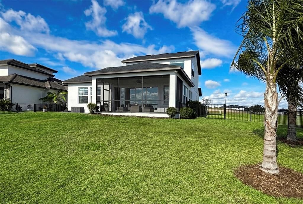 For Sale: $755,000 (4 beds, 2 baths, 2655 Square Feet)