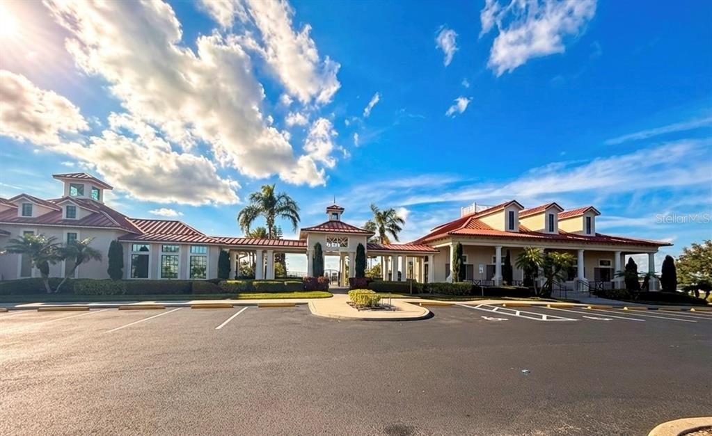 For Sale: $755,000 (4 beds, 2 baths, 2655 Square Feet)