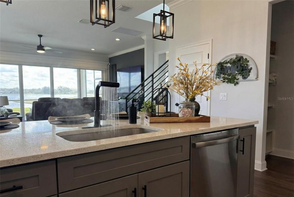 For Sale: $755,000 (4 beds, 2 baths, 2655 Square Feet)