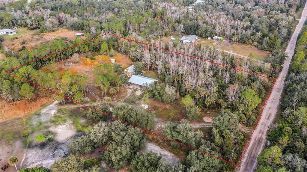 На продажу: $284,000 (5.48 acres)