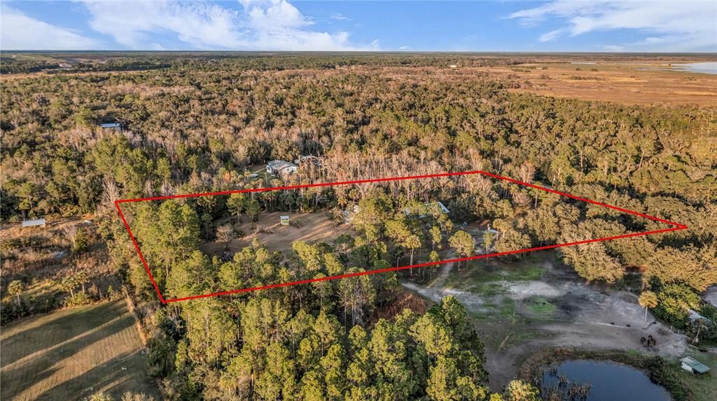 На продажу: $284,000 (5.48 acres)