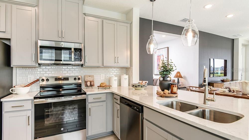 For Sale: $523,451 (3 beds, 2 baths, 1790 Square Feet)