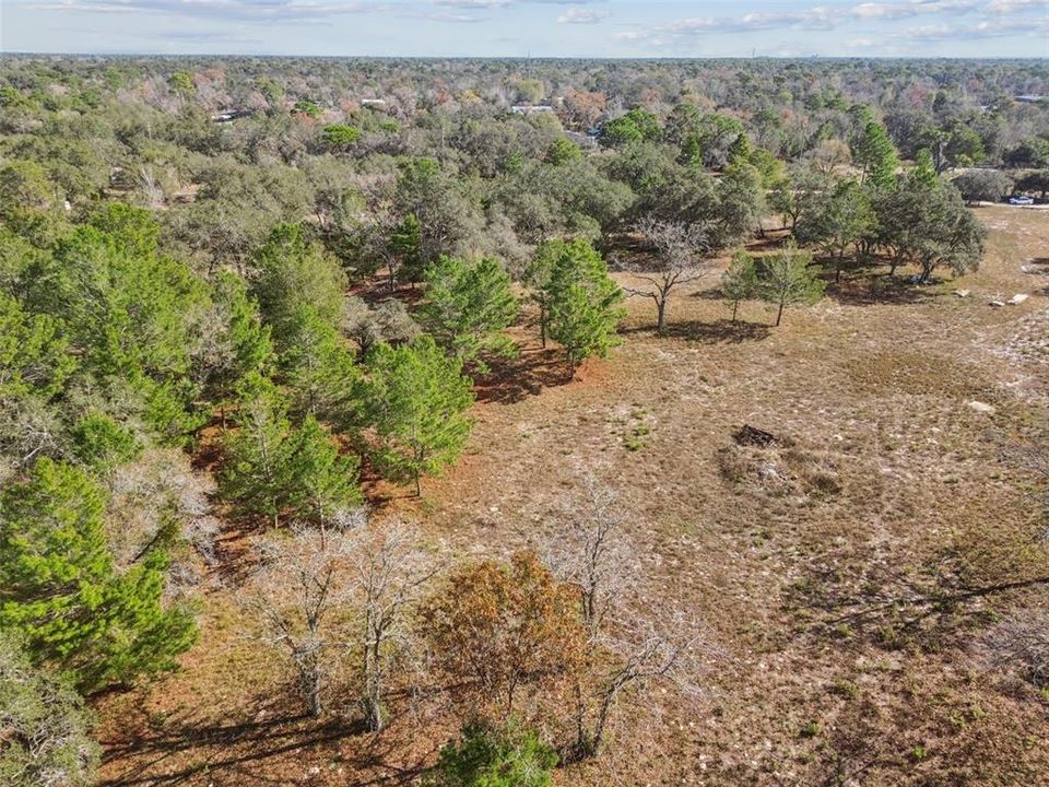 待售: $340,000 (5.07 acres)