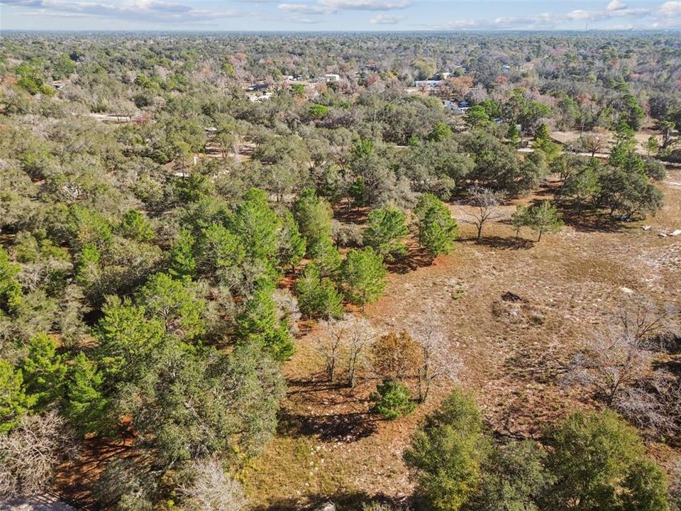 待售: $340,000 (5.07 acres)