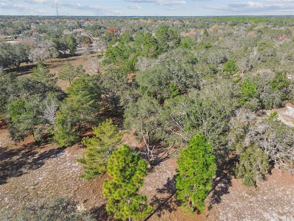 待售: $340,000 (5.07 acres)