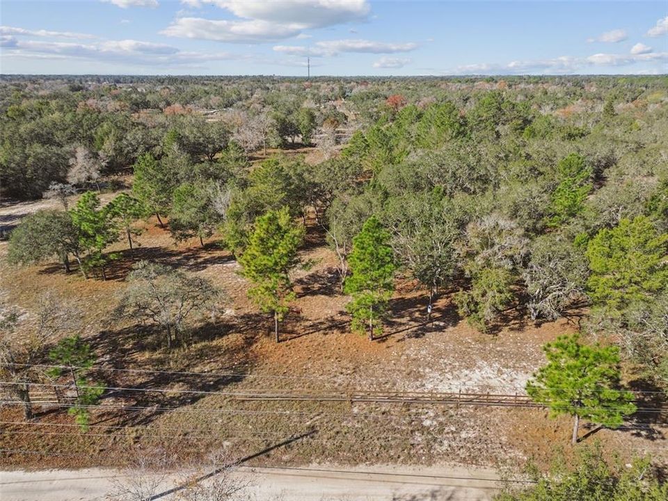 待售: $340,000 (5.07 acres)