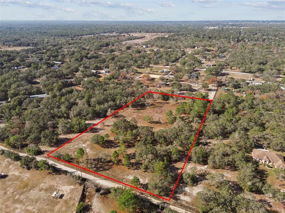 待售: $340,000 (5.07 acres)