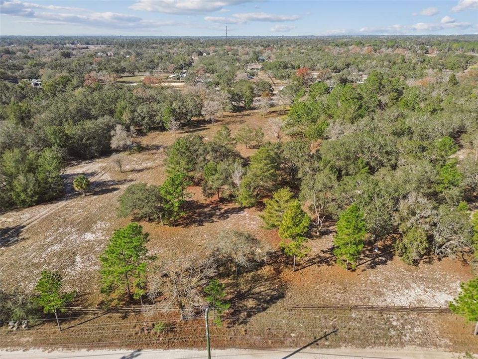 待售: $340,000 (5.07 acres)