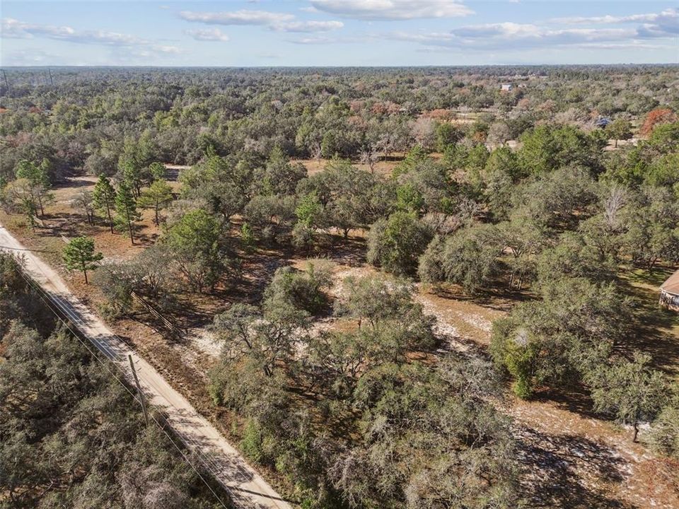 待售: $340,000 (5.07 acres)