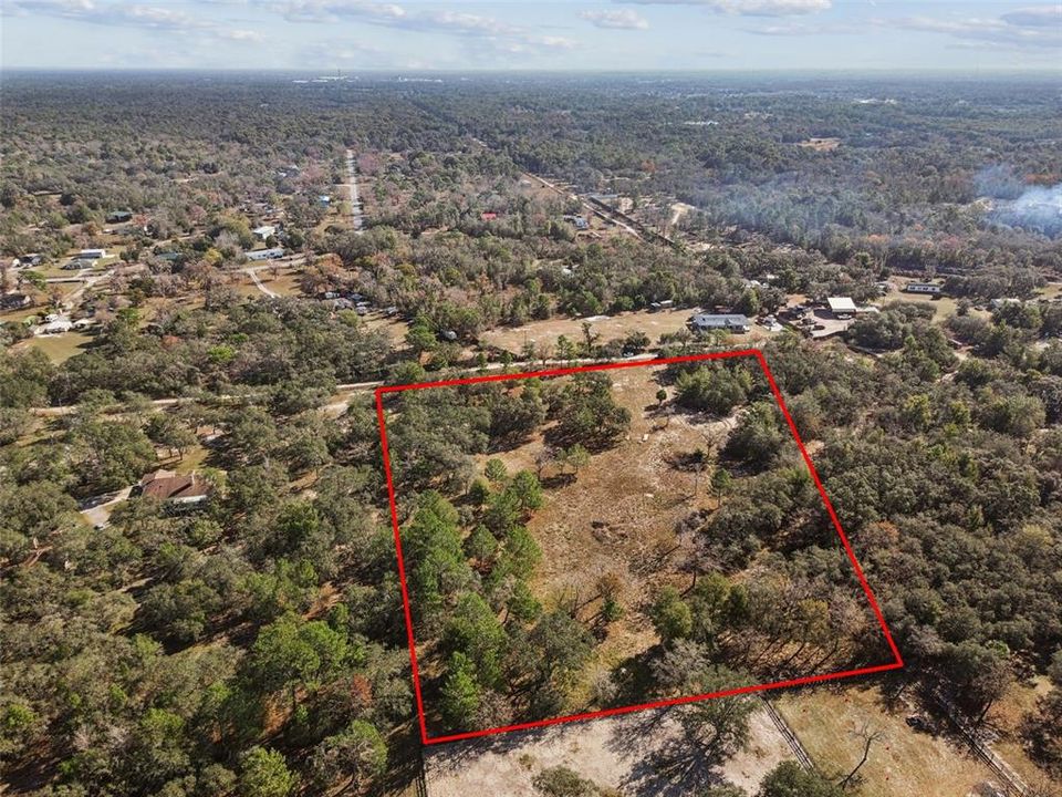 待售: $340,000 (5.07 acres)