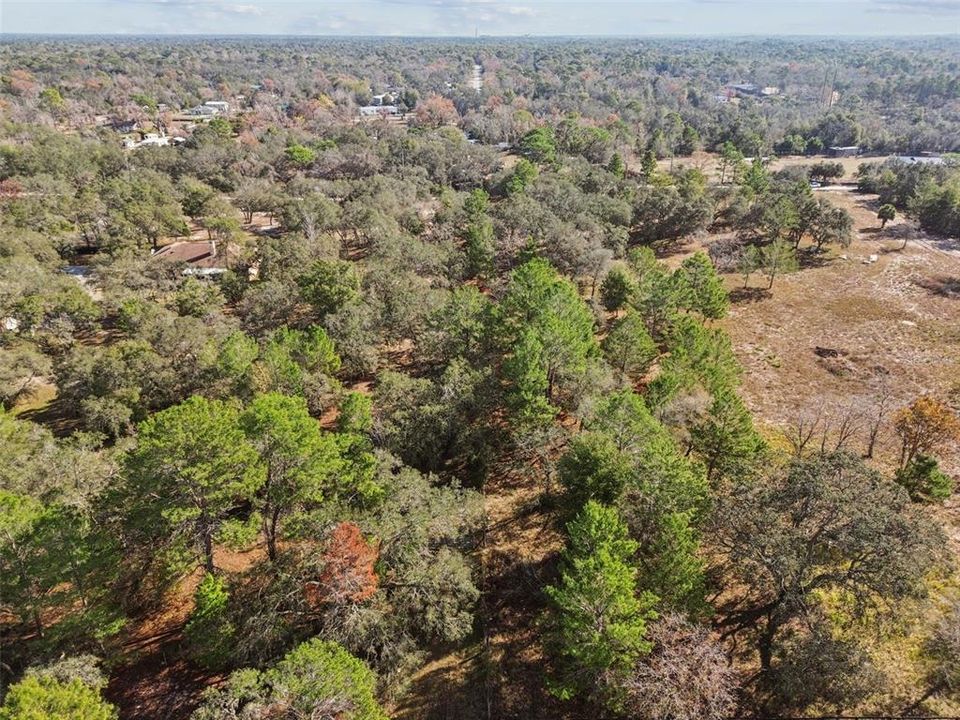 待售: $340,000 (5.07 acres)