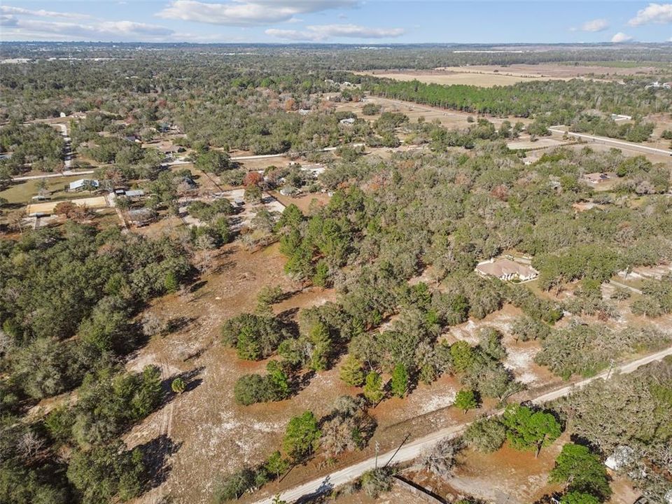 待售: $340,000 (5.07 acres)