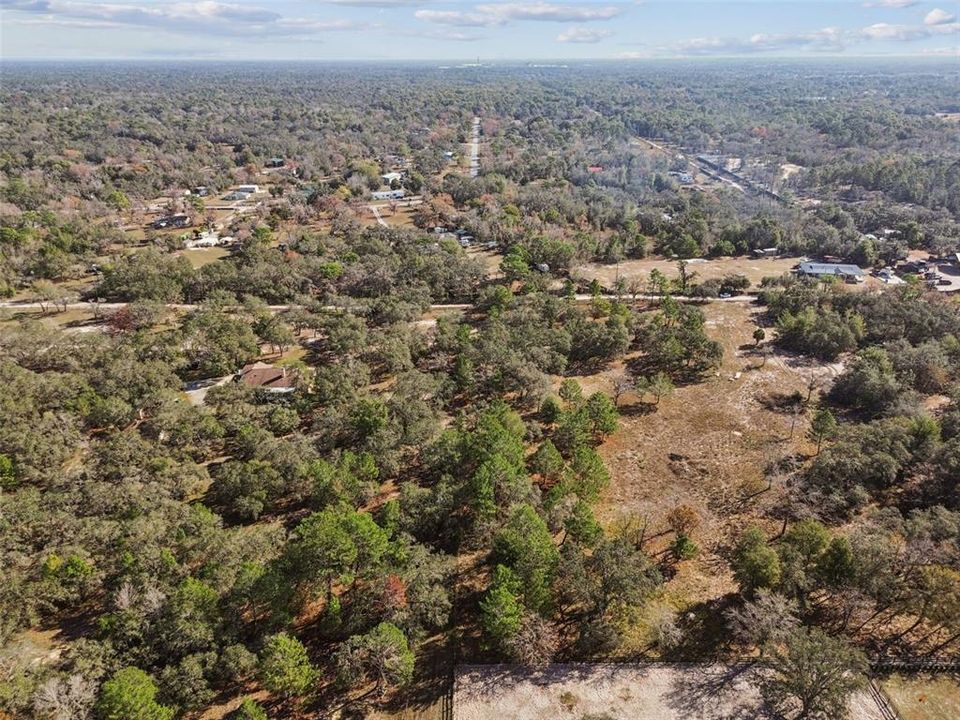 待售: $340,000 (5.07 acres)