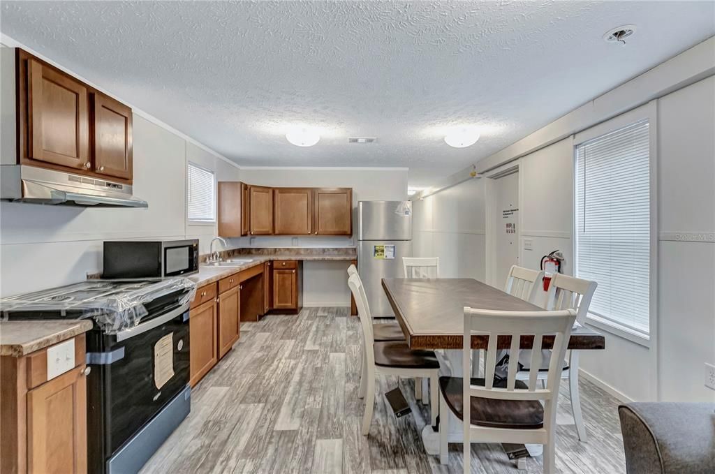 En Venta: $209,900 (3 camas, 2 baños, 952 Pies cuadrados)