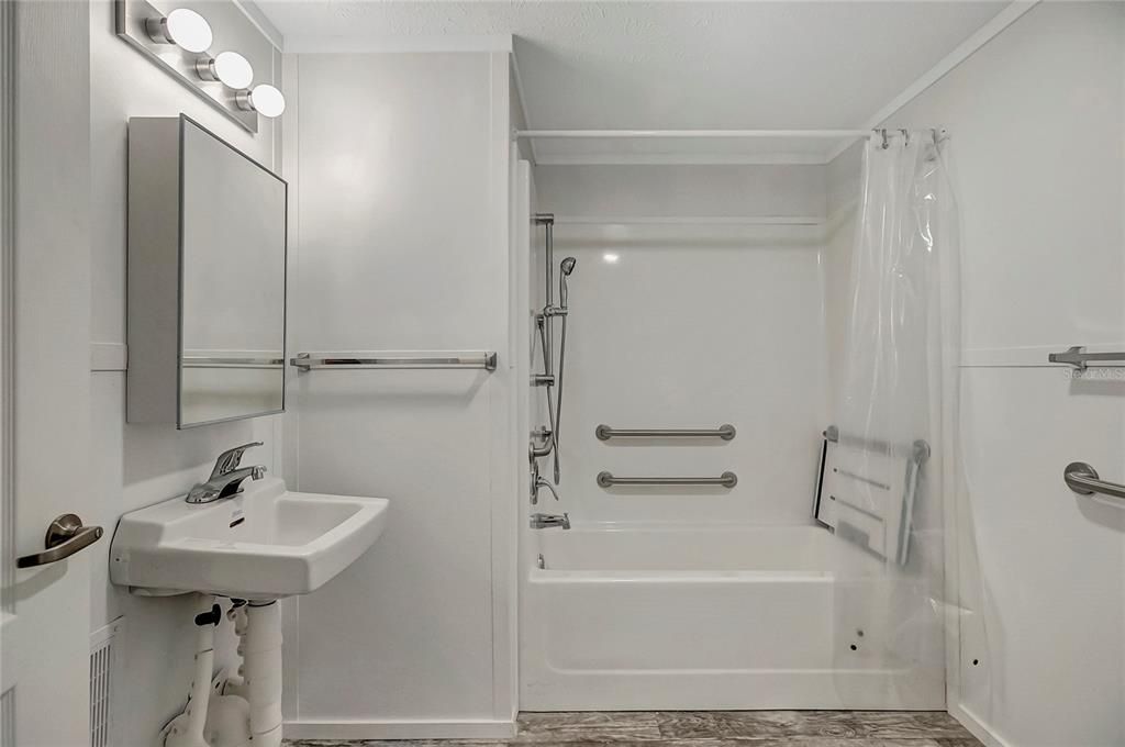 En Venta: $209,900 (3 camas, 2 baños, 952 Pies cuadrados)