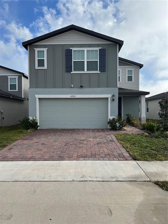 For Sale: $374,000 (4 beds, 3 baths, 2440 Square Feet)