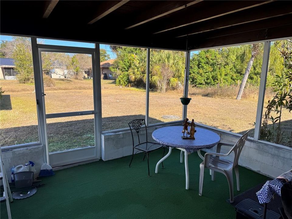 待售: $210,000 (2 贝兹, 2 浴室, 884 平方英尺)