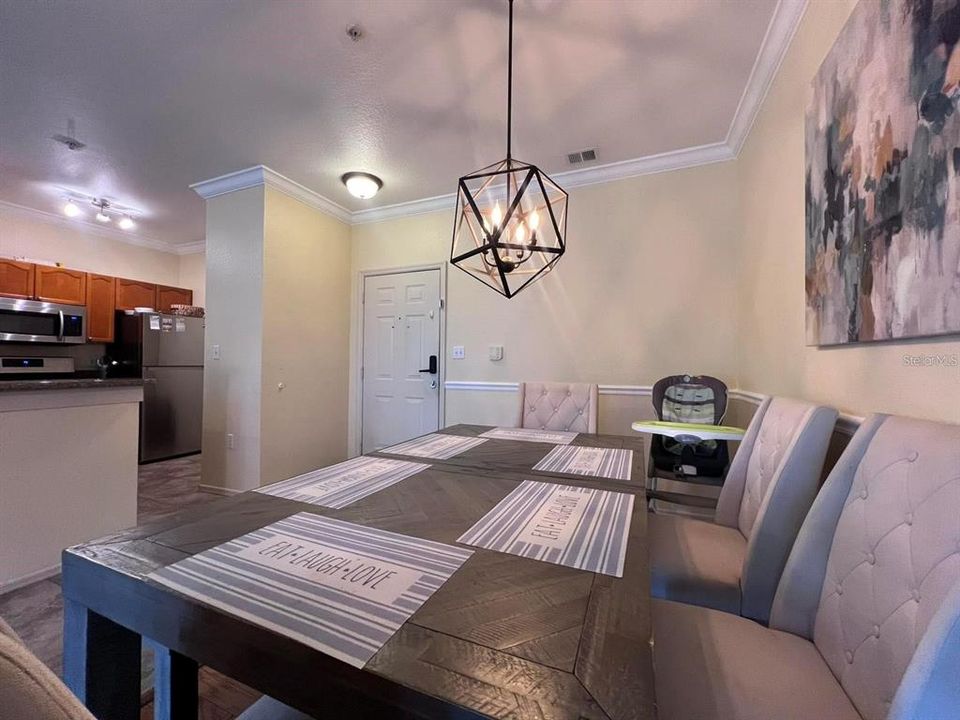 For Rent: $2,350 (2 beds, 2 baths, 1198 Square Feet)