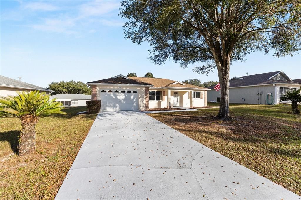 Active With Contract: $139,000 (2 beds, 2 baths, 1376 Square Feet)