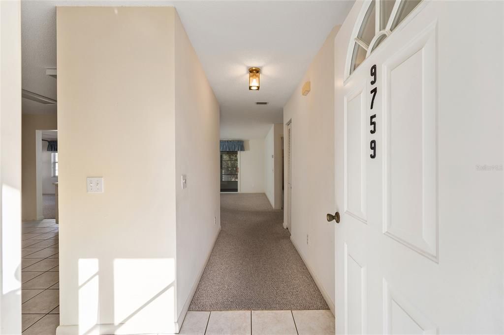 Active With Contract: $139,000 (2 beds, 2 baths, 1376 Square Feet)