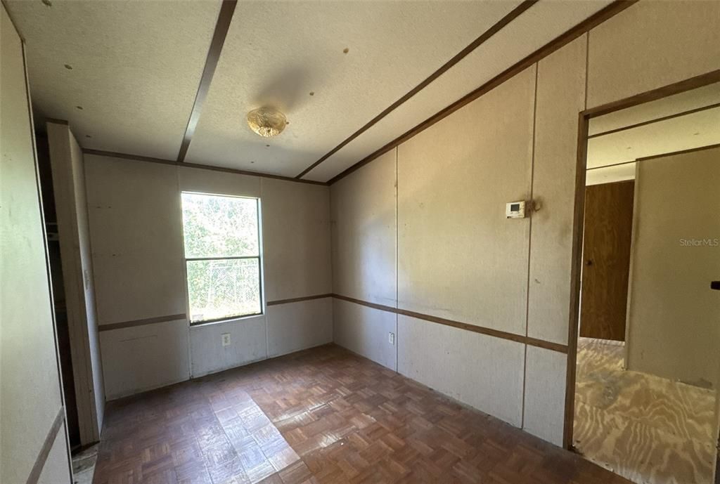 待售: $85,000 (3 贝兹, 2 浴室, 1012 平方英尺)