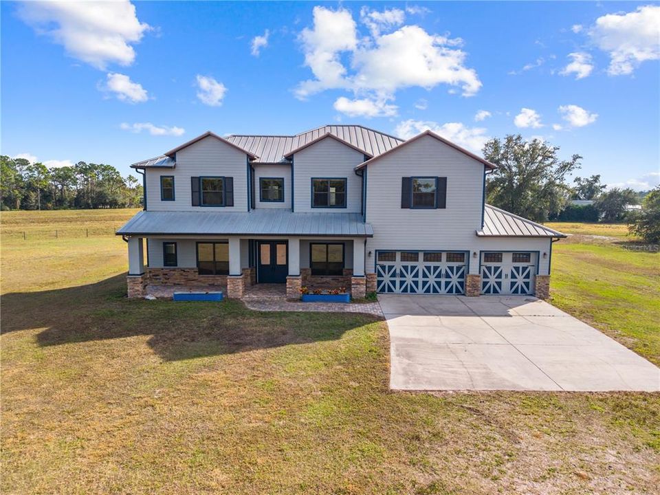 Vendido Recientemente: $1,300,000 (6 camas, 4 baños, 4598 Pies cuadrados)