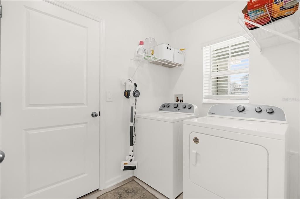 待售: $299,900 (3 贝兹, 2 浴室, 1444 平方英尺)