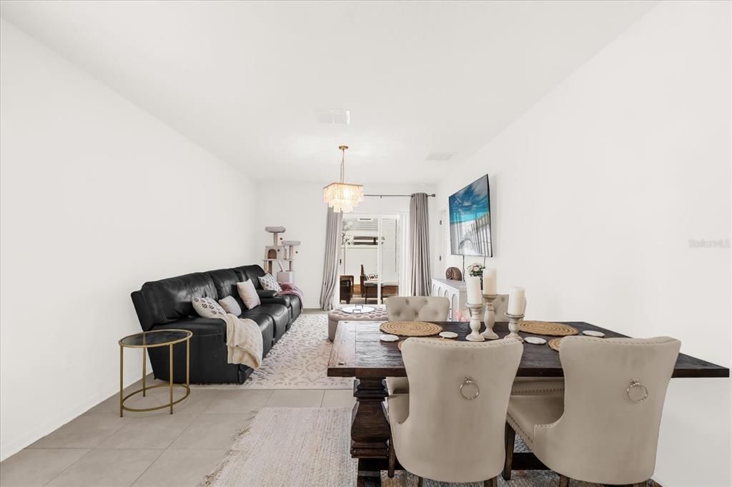 待售: $299,900 (3 贝兹, 2 浴室, 1444 平方英尺)