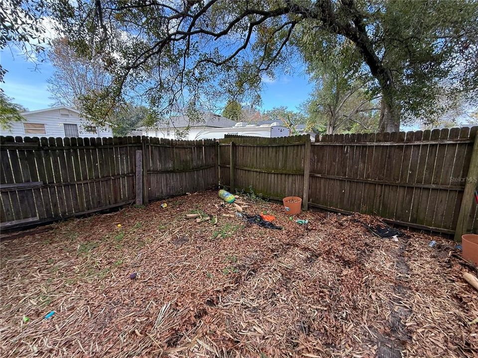 For Sale: $210,000 (3 beds, 2 baths, 1386 Square Feet)