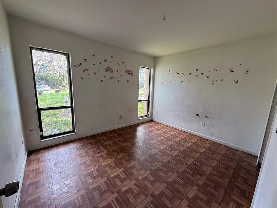 For Sale: $210,000 (3 beds, 2 baths, 1386 Square Feet)