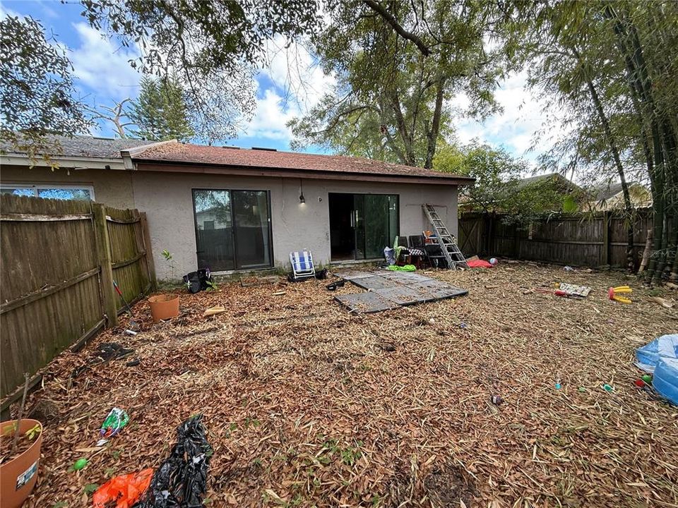 For Sale: $210,000 (3 beds, 2 baths, 1386 Square Feet)