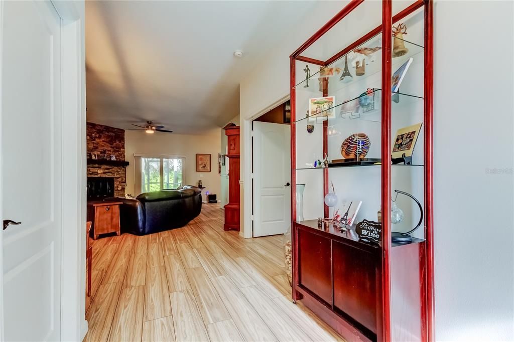 En Venta: $530,000 (3 camas, 2 baños, 1439 Pies cuadrados)