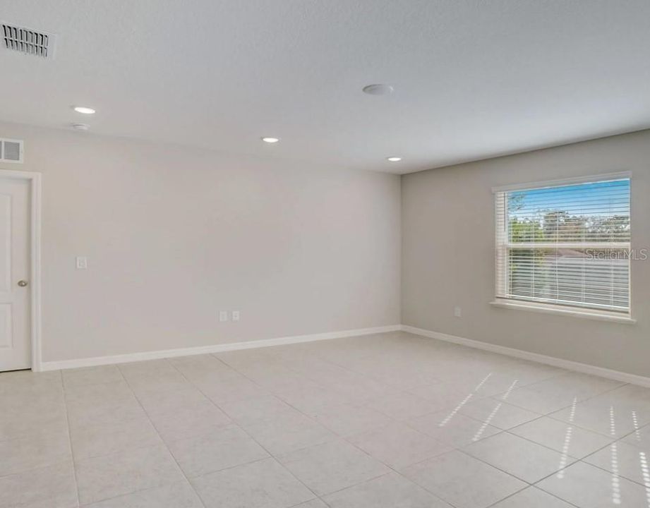For Sale: $294,900 (3 beds, 2 baths, 1447 Square Feet)