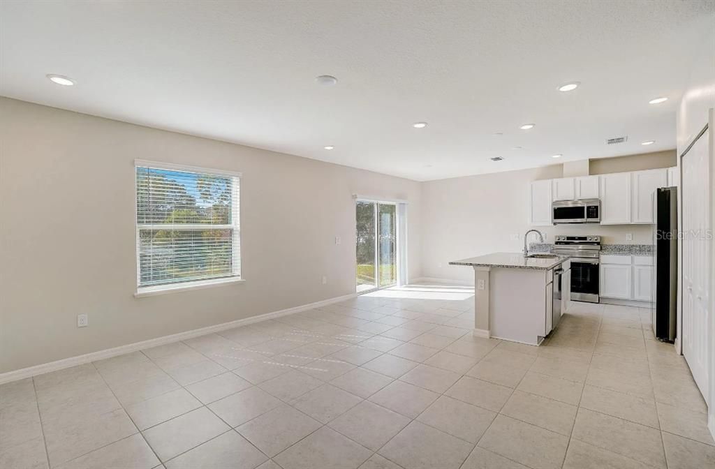 For Sale: $294,900 (3 beds, 2 baths, 1447 Square Feet)