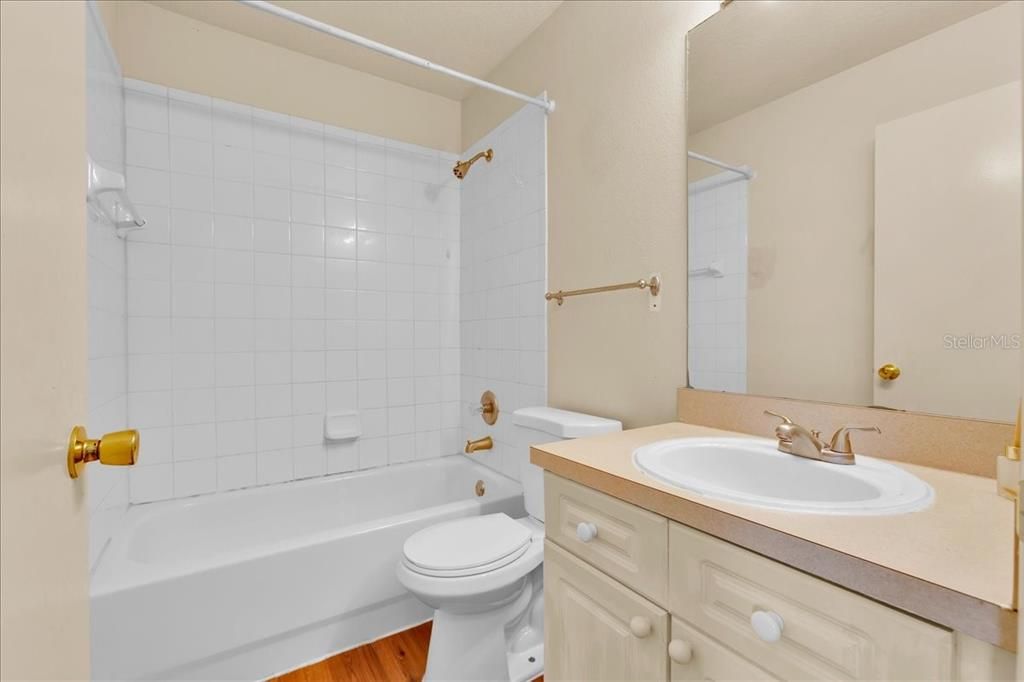 En Renta: $1,750 (3 camas, 2 baños, 1298 Pies cuadrados)