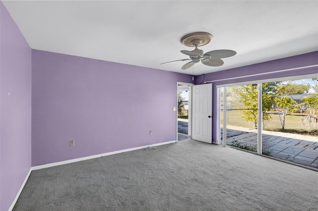 For Sale: $199,900 (3 beds, 2 baths, 1694 Square Feet)