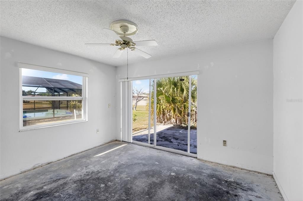 For Sale: $199,900 (3 beds, 2 baths, 1694 Square Feet)